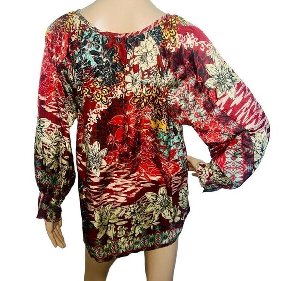 Johnny Was Silk IKAT Blise Blouse Gorgeous Rich Red Colors Classic Fit Boho XS - Picture 9 of 9